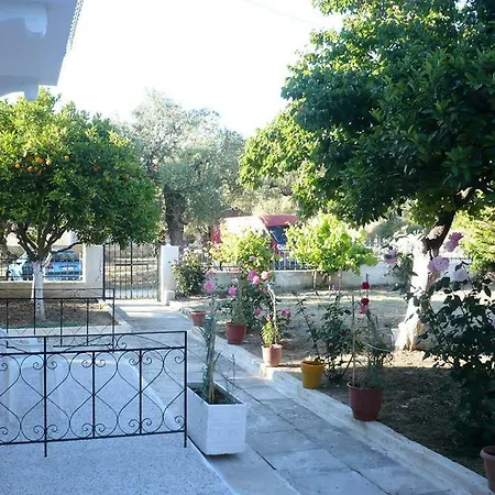 Apartment Spyros *